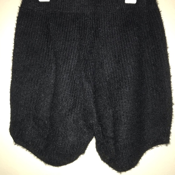 Fuzzy lounge shorts - Picture 2 of 2